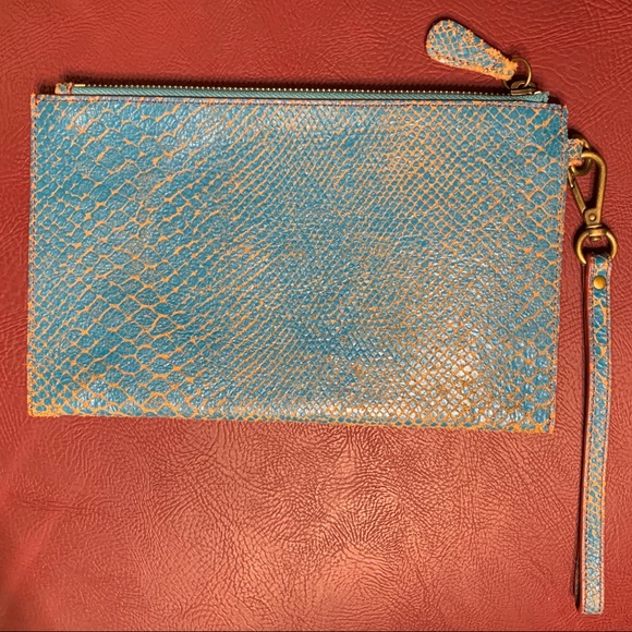 Leibeskind Berlin Leather Charm Clutch - Picture 1 of 4